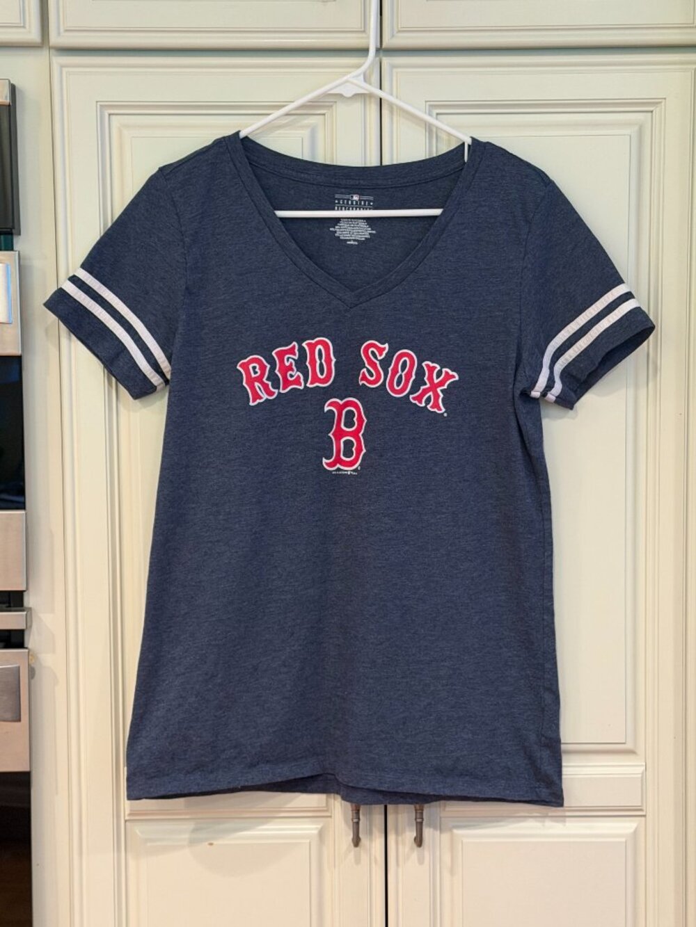 Women's Red Sox v-neck t-shirt size Large